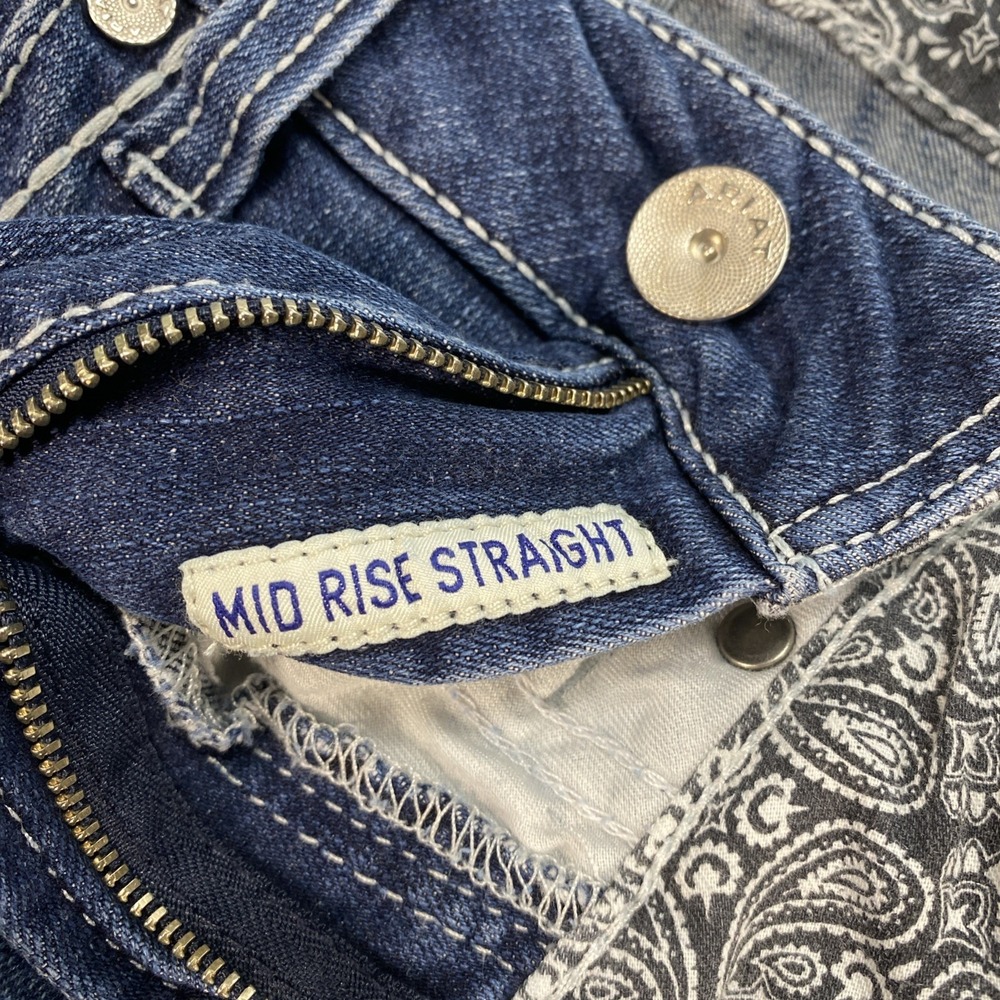 Ariat Womens Jeans 28R Size 6 Real Denim Mid Rise Straight Medium Wash Blue - Picture 7 of 8